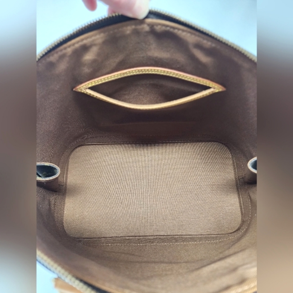 Louis Vuitton Alma PM - Picture 14 of 16